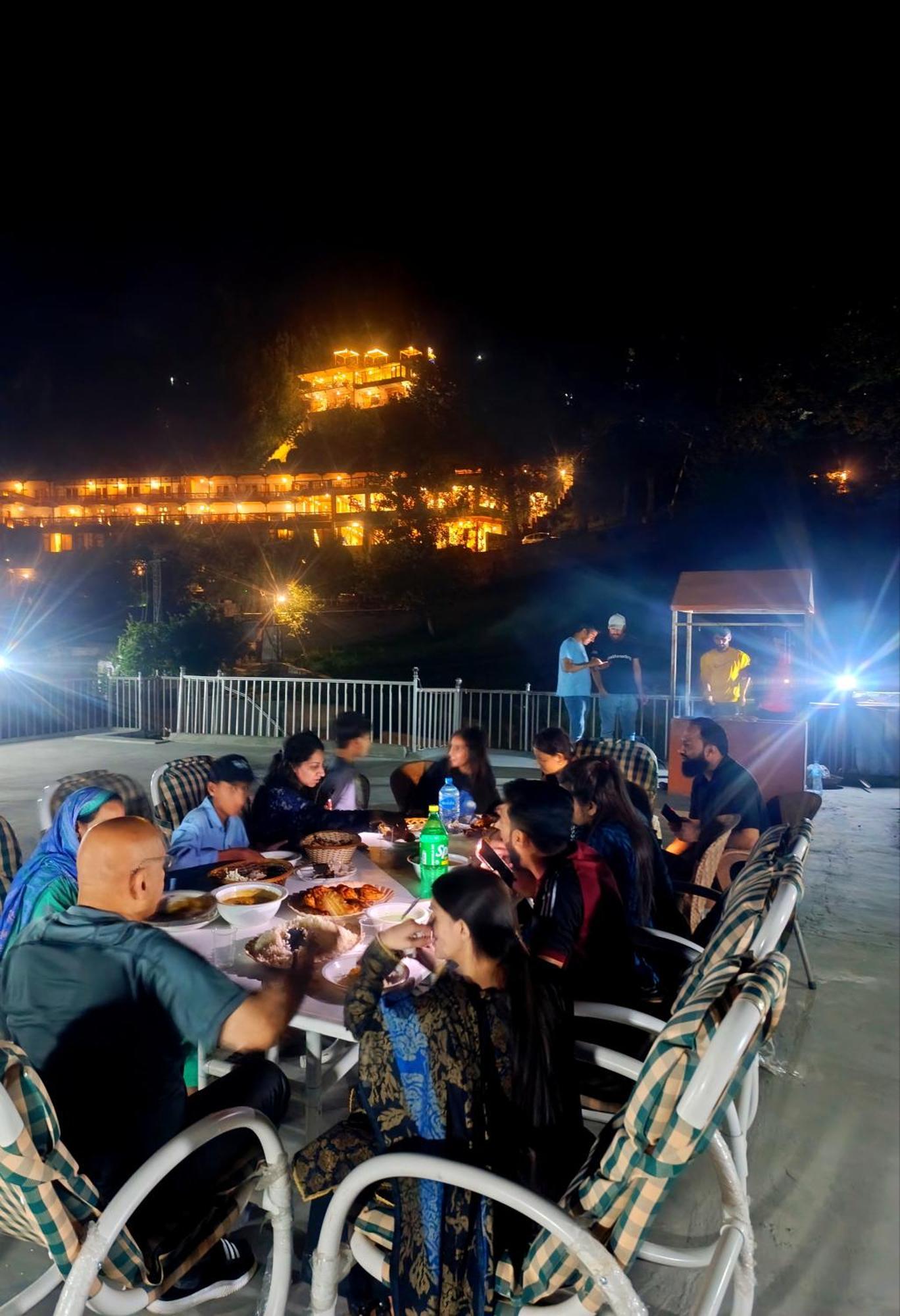 Hunza Lounge Hotel Karimabad  Exterior foto